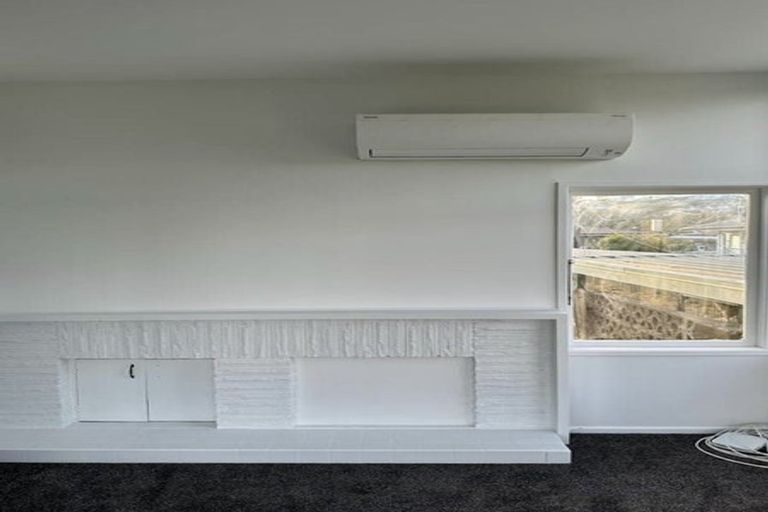 Photo of property in 9 Harbour Park Terrace, Khandallah, Wellington, 6035