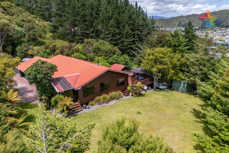 Photo of property in 21a Matariki Grove, Wainuiomata, Lower Hutt, 5014
