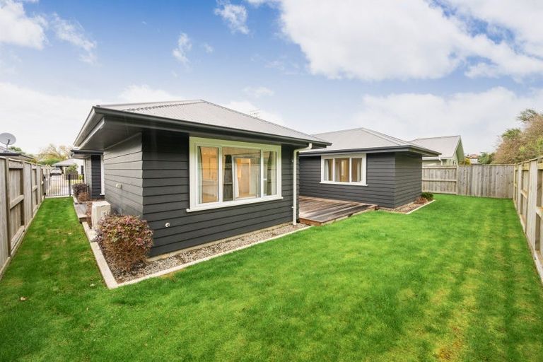 Photo of property in 29 Freedom Drive, Kelvin Grove, Palmerston North, 4414