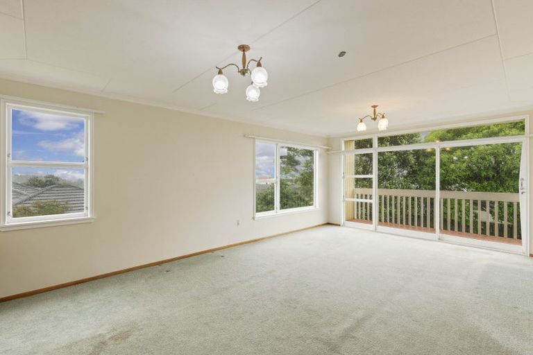 Photo of property in 426 Mangorei Road, Highlands Park, New Plymouth, 4312