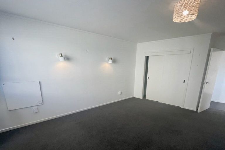 Photo of property in Grafon Court Flats, 53u2 Grafton Road, Roseneath, Wellington, 6011