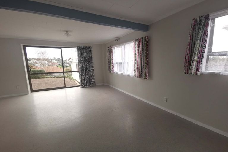 Photo of property in 145 Arran Road, Browns Bay, Auckland, 0630