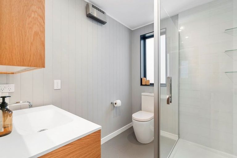 Photo of property in 2 Paioke Street, Waikanae, 5036