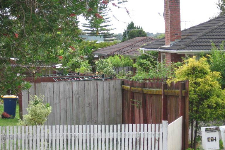 Photo of property in 2/47 Miro Street, New Lynn, Auckland, 0600