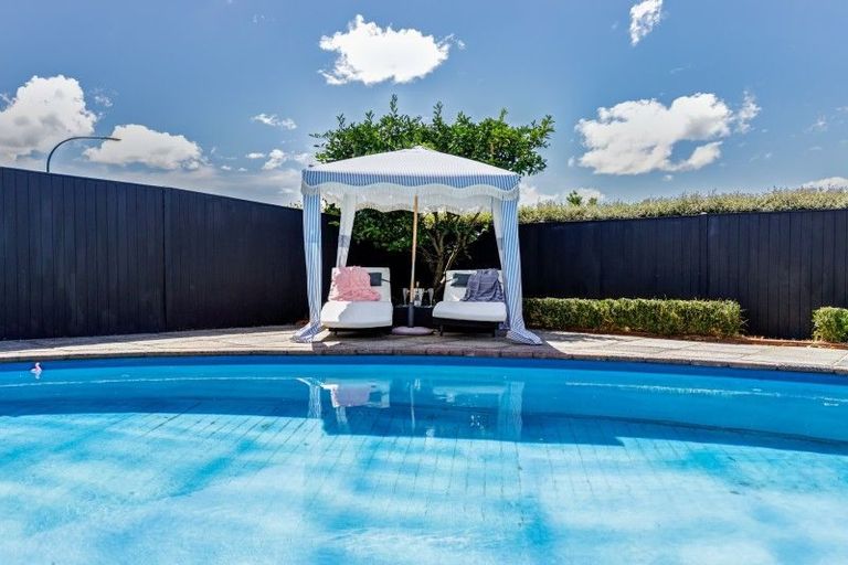 Photo of property in 23 Mirbeck Avenue, Cambridge, 3434