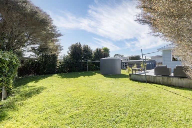 Photo of property in 23 Kaipara Portage Road, Riverhead, 0820