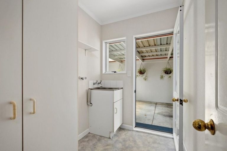 Photo of property in 22 Lucerne Place, Welcome Bay, Tauranga, 3112