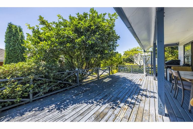 Photo of property in 3 Compass Place, Te Atatu Peninsula, Auckland, 0610