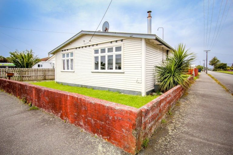 Photo of property in 67 Derby Street, Westport, 7825