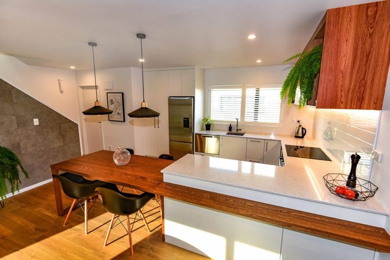 Photo of property in 2/211 Worcester Street, Christchurch Central, Christchurch, 8011