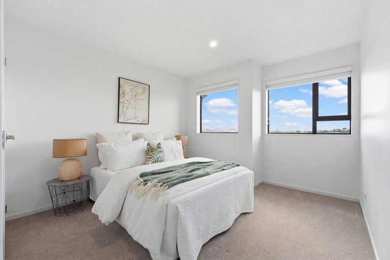 Photo of property in 4a Fowler Street, Northcote, Auckland, 0627