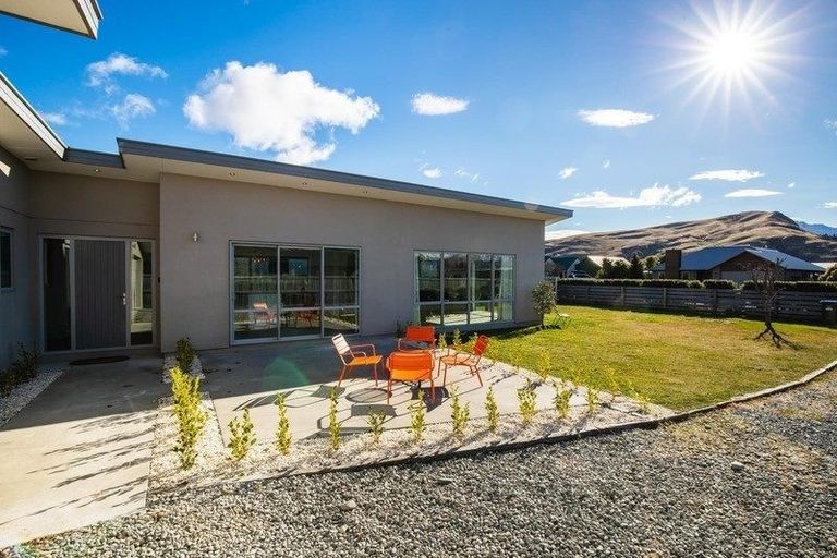 Photo of property in 20 Hope Avenue, Lake Hayes, Queenstown, 9304
