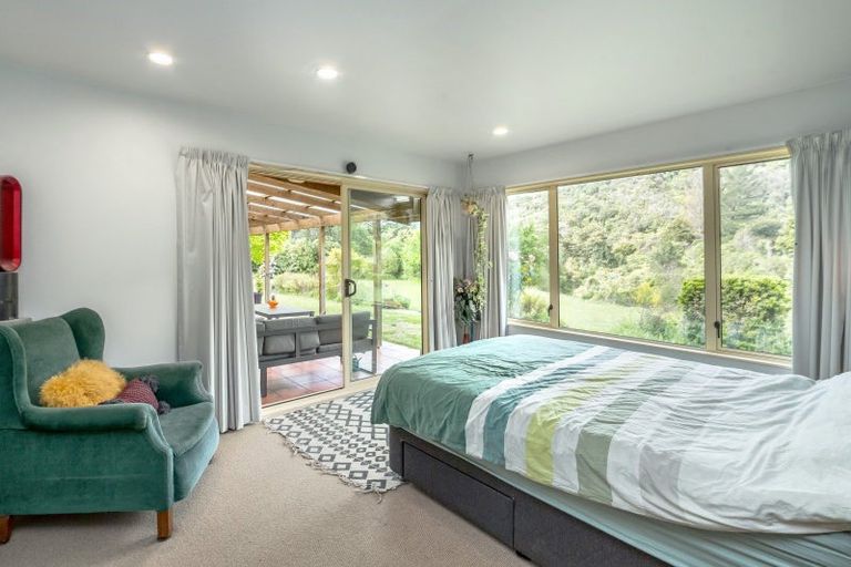 Photo of property in 1789 State Highway 2, Kaitoke, Upper Hutt, 5018