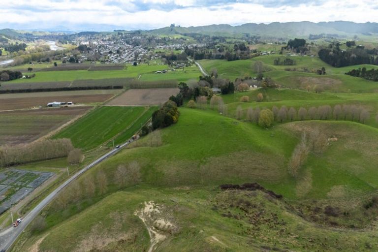 Photo of property in 209 Pourerere Road, Waipawa, 4271