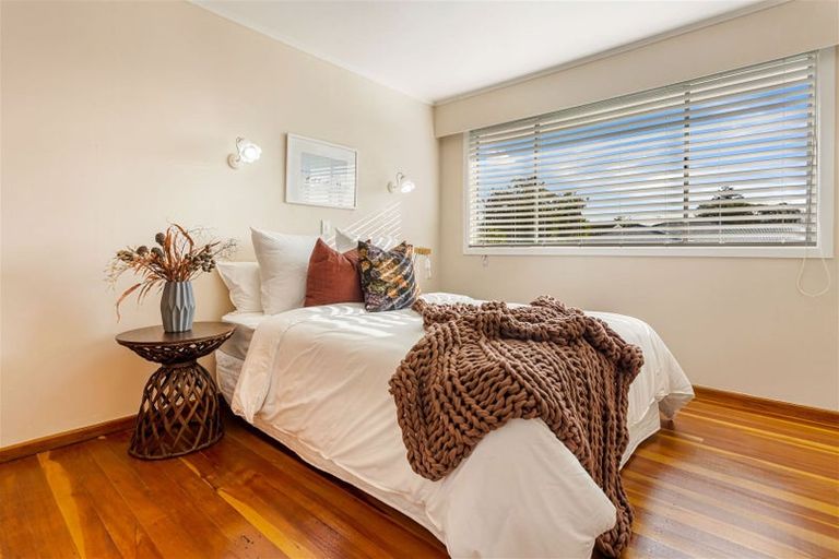 Photo of property in 2/61 Royal View Road, Te Atatu South, Auckland, 0610