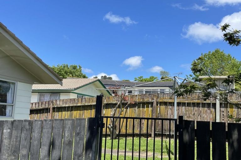 Photo of property in 23 Gallony Avenue, Massey, Auckland, 0614