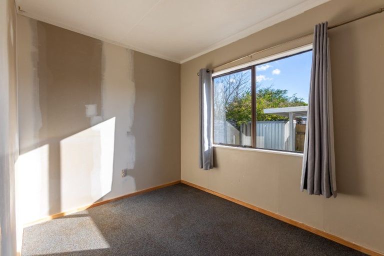 Photo of property in 90 Fergusson Street, Woodville, 4920