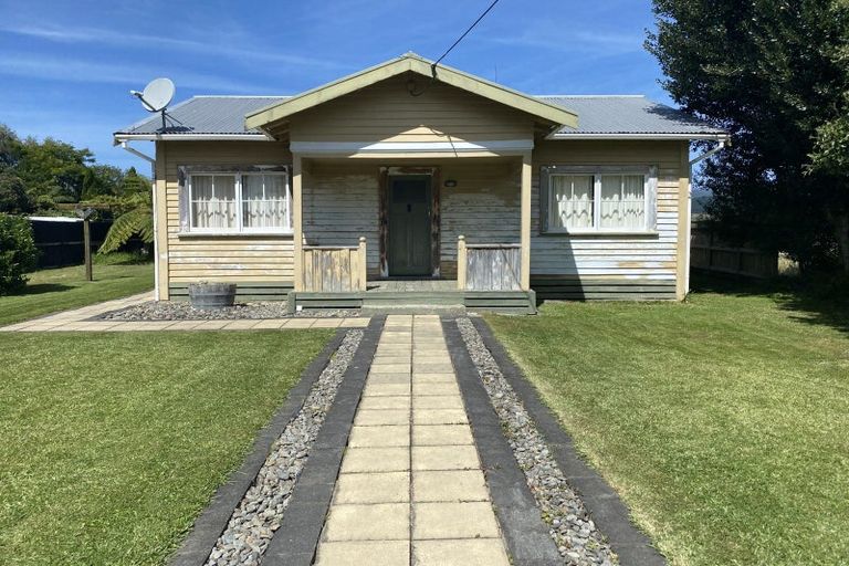 Photo of property in 22 Whittaker Street, Shannon, 4821
