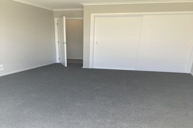 Photo of property in 49u2 Holland Road, Fairfield, Hamilton, 3214