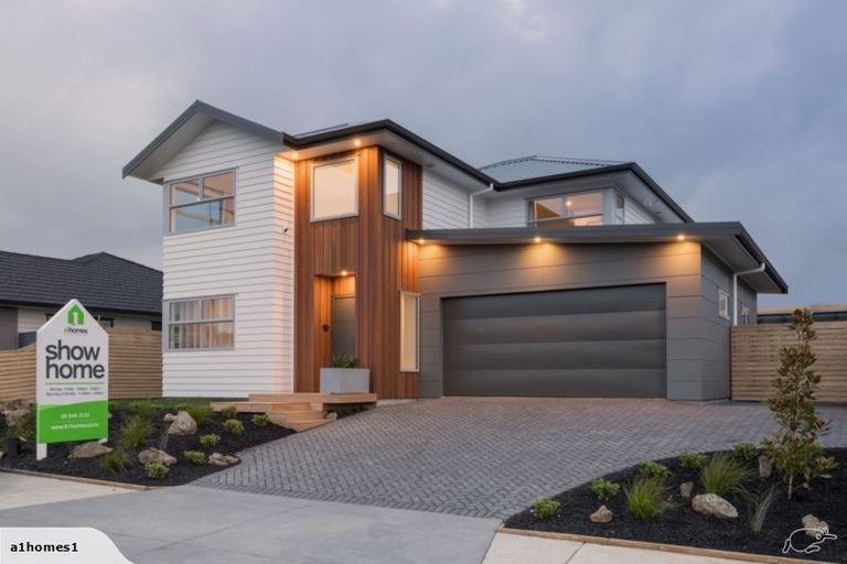 Photo of property in 13 Podgora Avenue, Kumeu, 0810