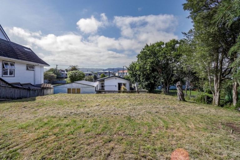 Photo of property in 39 Gray Avenue, Paraparaumu Beach, Paraparaumu, 5032