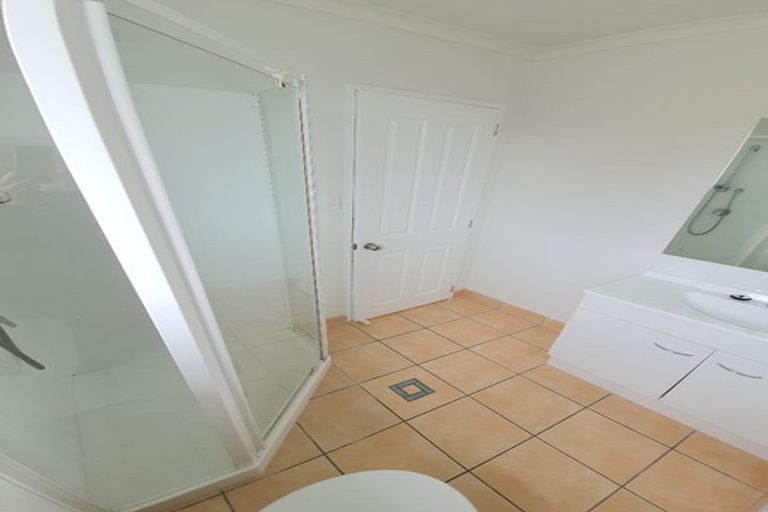 Photo of property in 17 Scotts Field Drive, Takanini, 2112