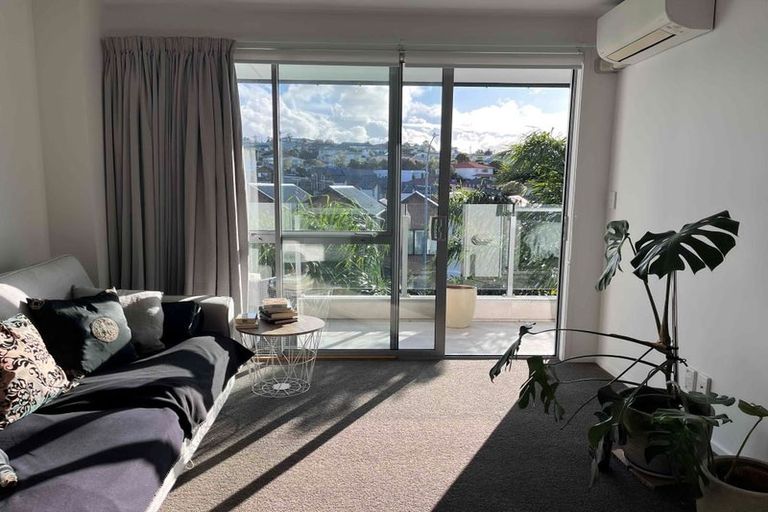 Photo of property in 210/17 Link Crescent, Stanmore Bay, Whangaparaoa, 0932