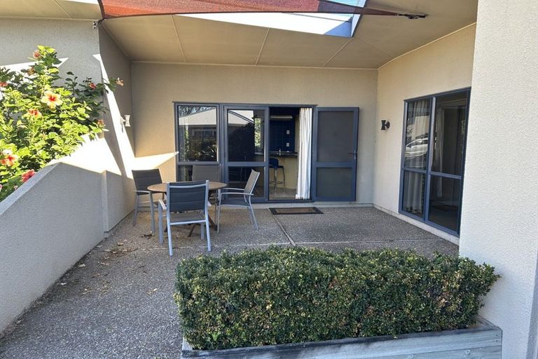 Photo of property in 1a Arataki Road, Havelock North, 4130