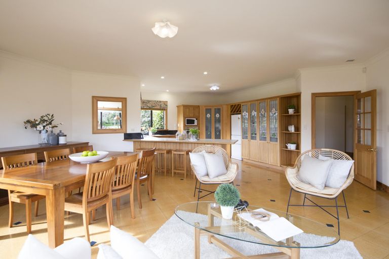 Photo of property in 413 Milson Line, Milson, Palmerston North, 4478