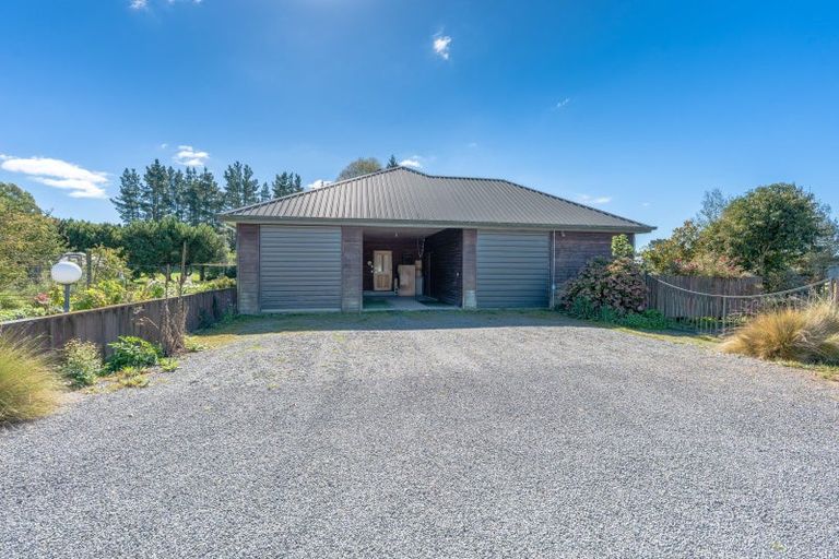 Photo of property in 3128 Coaltrack Road, Coalgate, 7673