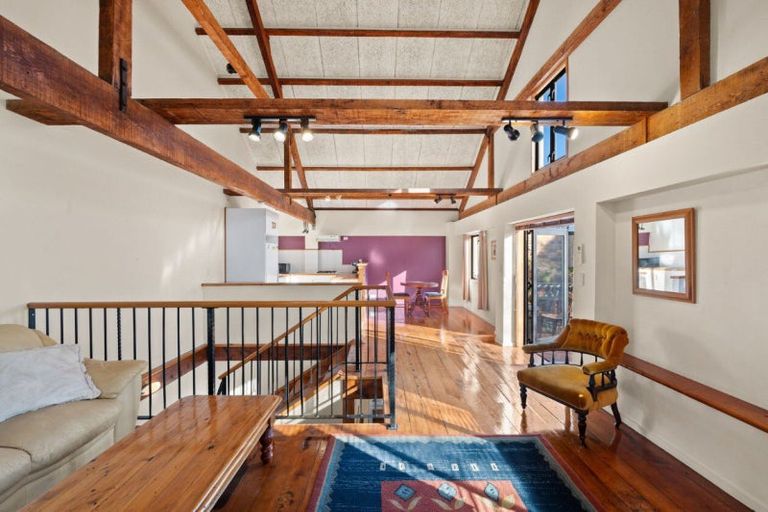 Photo of property in 84 Alpha Street, Cambridge, 3434