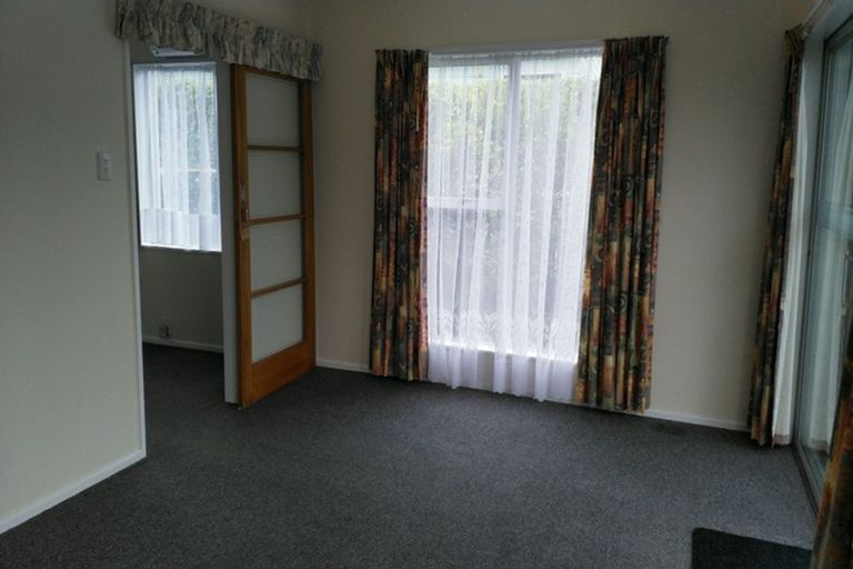 Photo of property in 7a Lincoln Grove, Wainuiomata, Lower Hutt, 5014