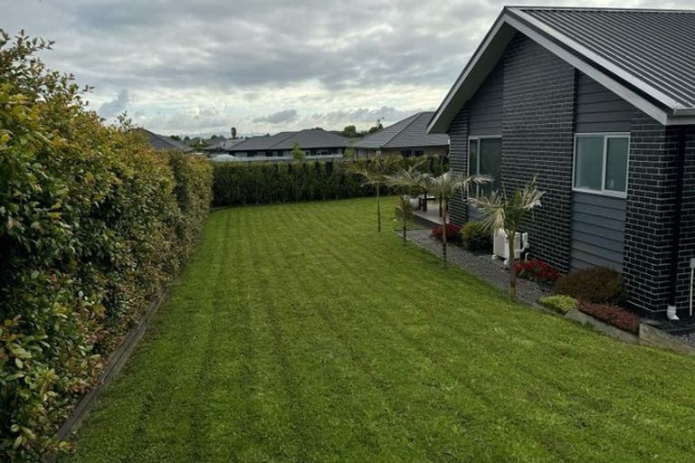 Photo of property in 17 Rowles Road, Pukekohe, 2120