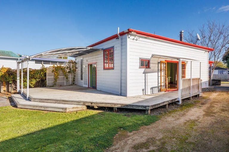 Photo of property in 28 Alexander Street, Awapuni, Palmerston North, 4412