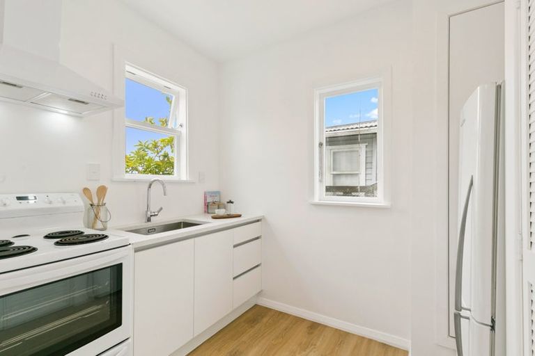 Photo of property in 78 Farnham Street, Mornington, Wellington, 6021