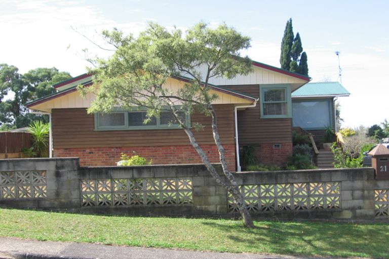 Photo of property in 21 Hilling Street, Titirangi, Auckland, 0604