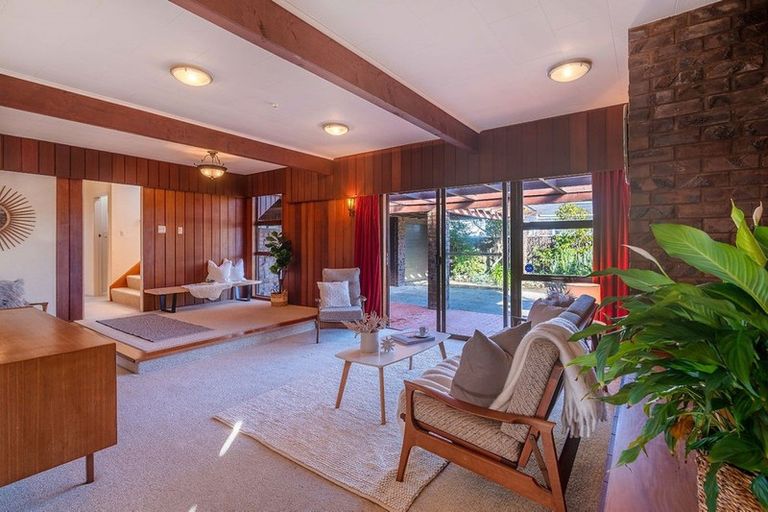 Photo of property in 15 Olive Terrace, Paraparaumu Beach, Paraparaumu, 5032