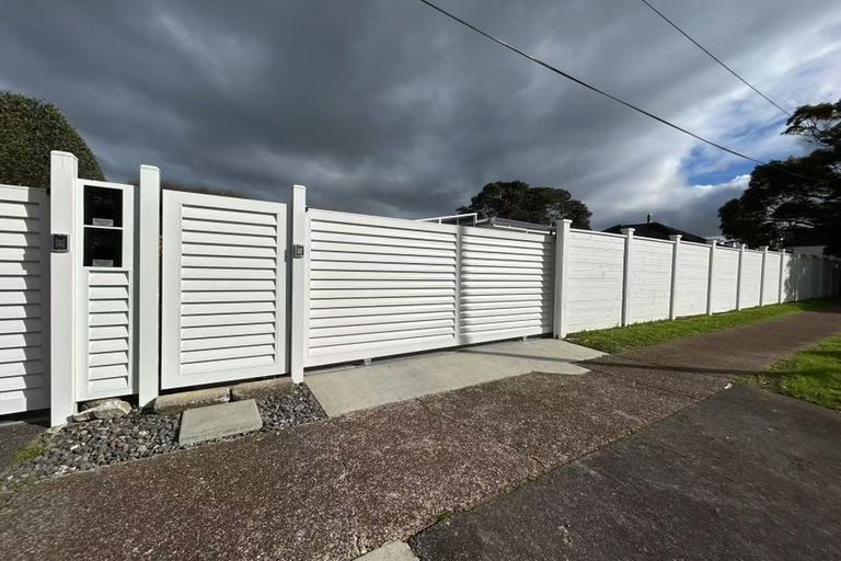 Photo of property in 26 Waimana Avenue, Northcote Point, Auckland, 0627