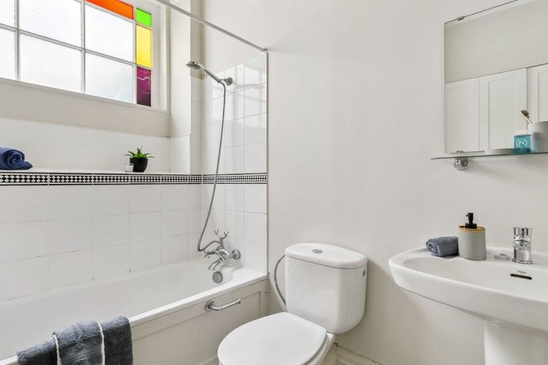 Photo of property in 57f3 Central Terrace, Kelburn, Wellington, 6012