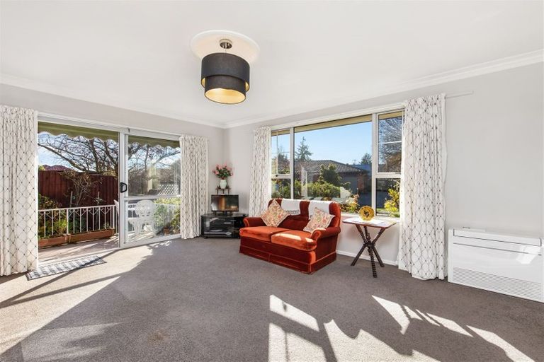 Photo of property in 5a Westgrove Avenue, Avonhead, Christchurch, 8042