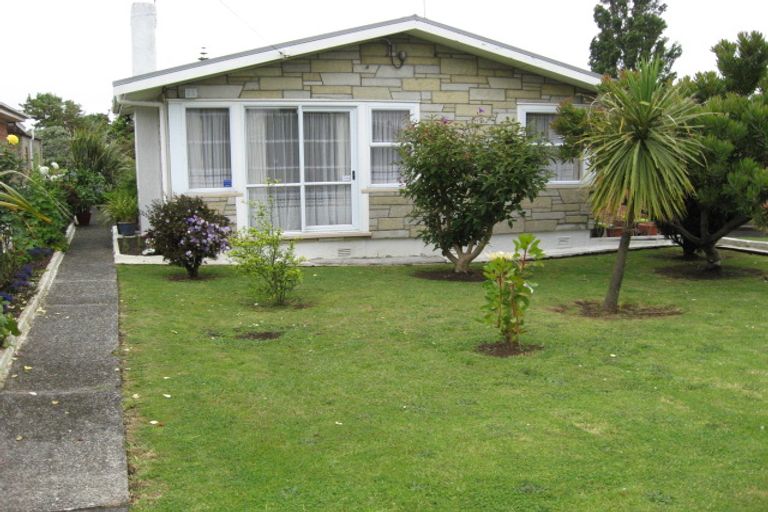 Photo of property in 6 Mckenzie Road, Mangere Bridge, Auckland, 2022