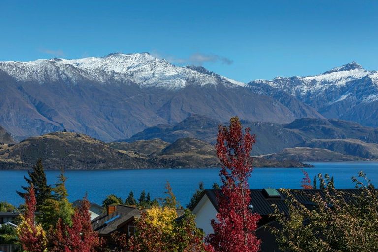 Photo of property in 47 Forest Heights, Wanaka, 9305