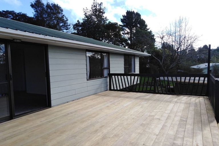 Photo of property in 11 Arde Place, Massey, Auckland, 0614