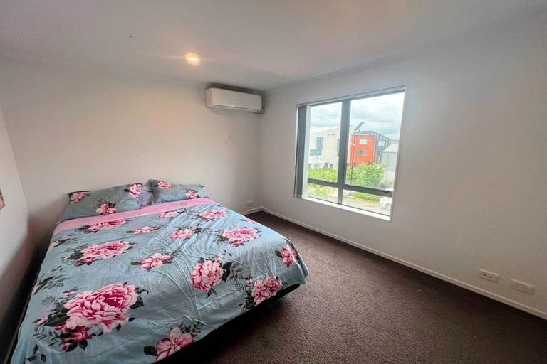 Photo of property in 12 Te Rito Road, Hobsonville, Auckland, 0616
