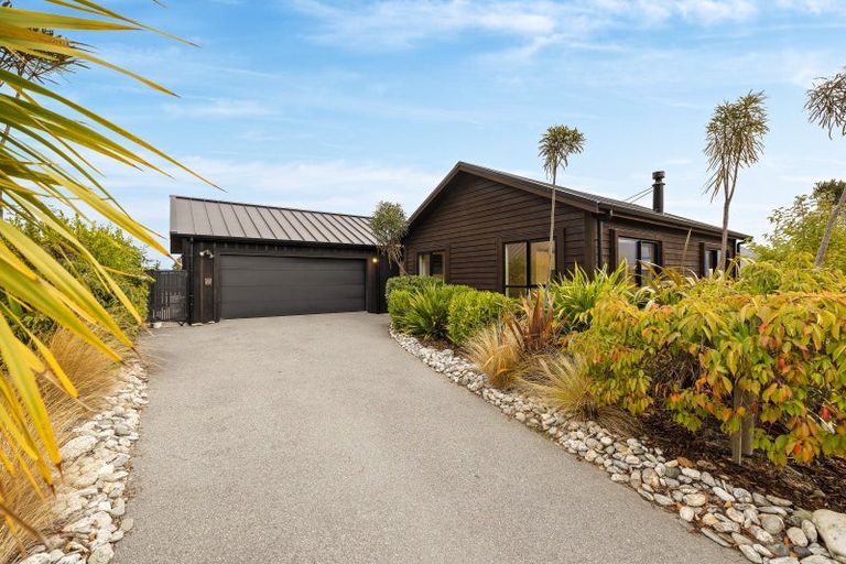 Photo of property in 22 Mckellar Drive, Jacks Point, Queenstown, 9371