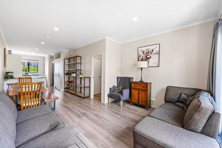 Photo of property in 8/6 Onekiritea Road, Hobsonville, Auckland, 0616