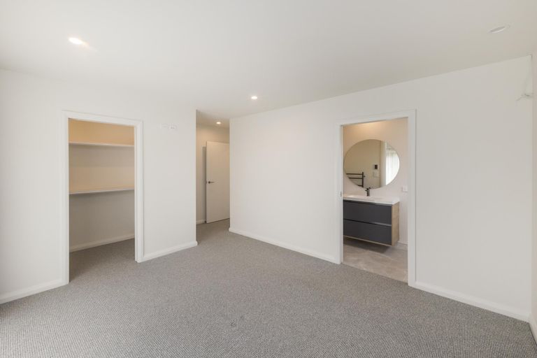 Photo of property in 12 Roy Street, Palmerston North, 4410