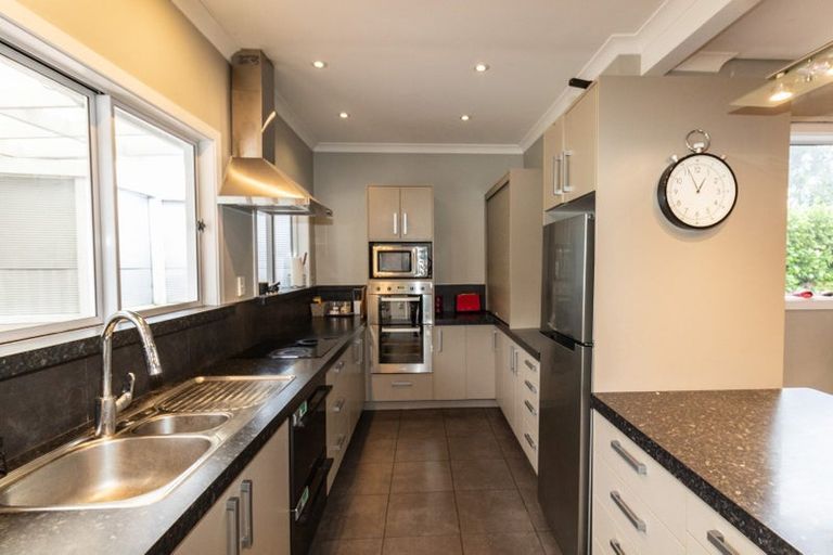 Photo of property in 8 Melvill Grove, Waterloo, Lower Hutt, 5011