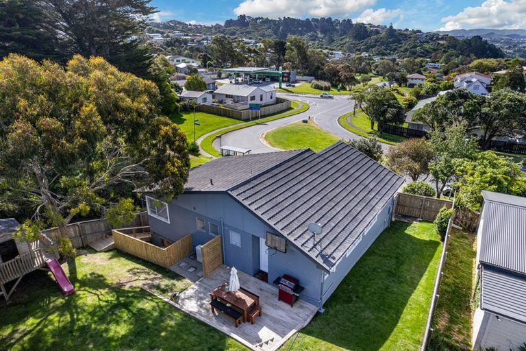 Photo of property in 137 Spinnaker Drive, Whitby, Porirua, 5024