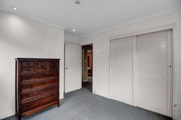 Photo of property in 24 Tainui Terrace, Inglewood, 4330